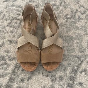 Sam Edelman flats with a 1/2 inch heel. Size 7